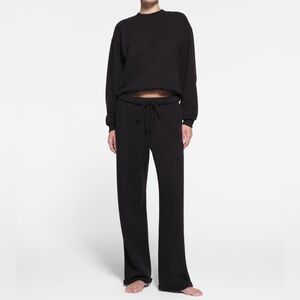 Skims Classic straight leg sweatpant, women’s size M, Onyx